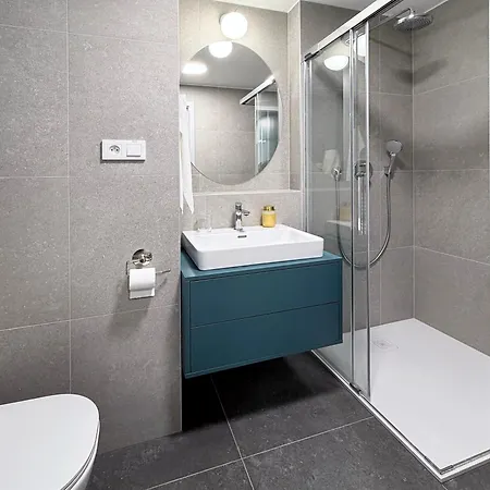 Apartmán Downtown Petrol Blue Studio, Ac, Wi-fi, Free Parking